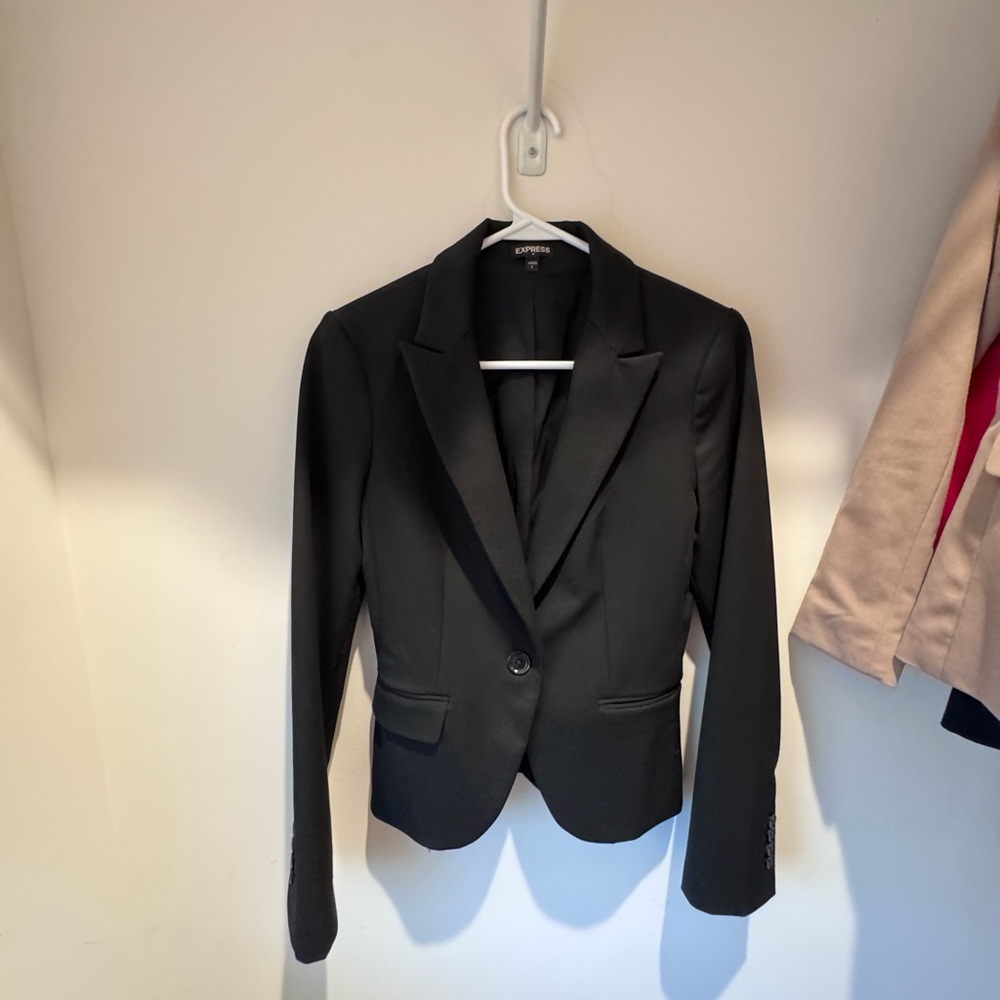Express Black Women's Tailored Single-Button Blazer Business Attire